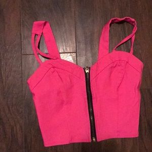 Super cute hot pink crop top💖